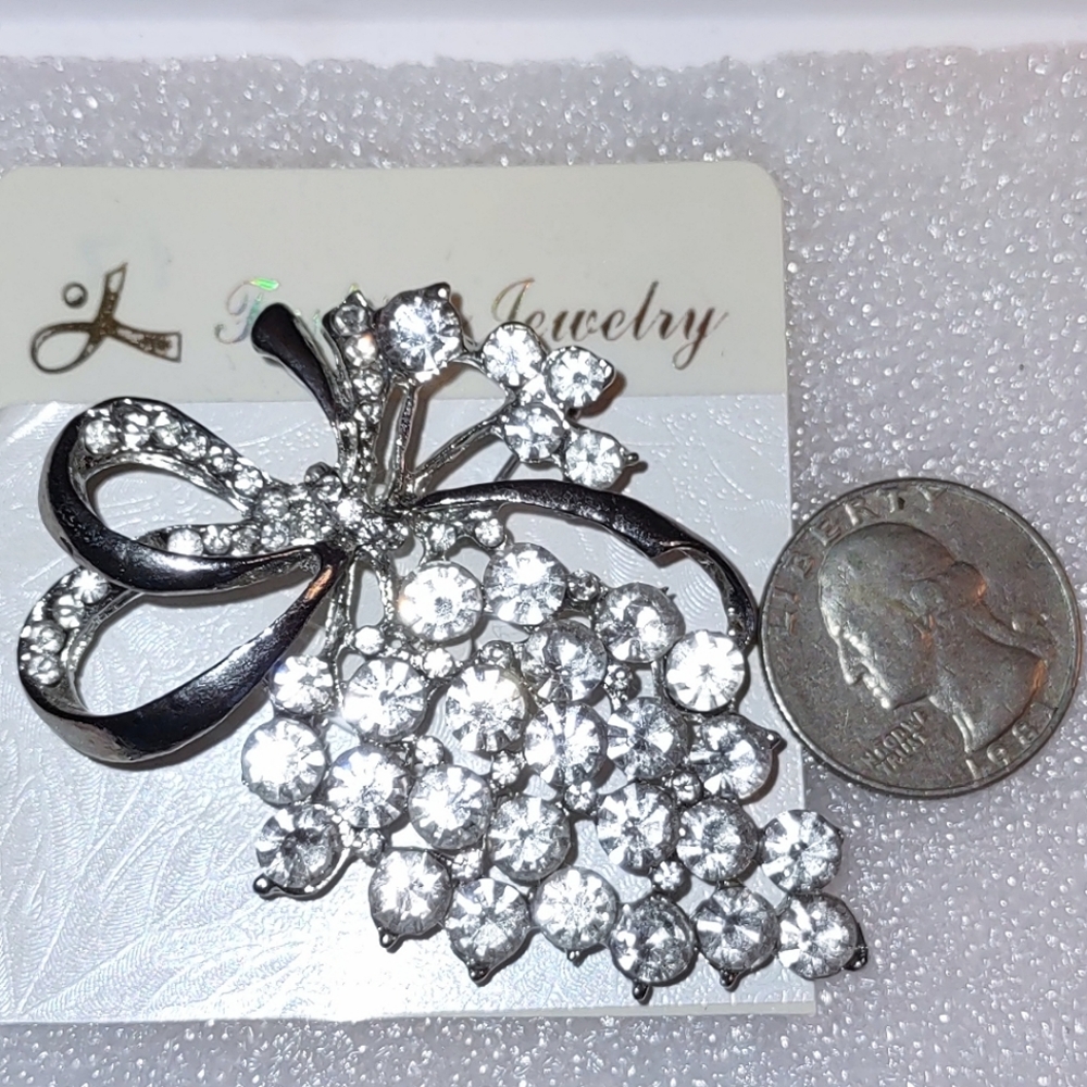 Cluster of Grapes Brooch